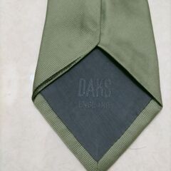 DAKS　ダックス ネクタイ おしゃれなゴルフ柄　グリーン　シルク100％　250421-1Y の画像
