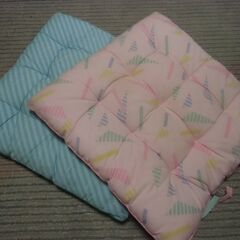椅子用 座布団 クッション （ブルー＆ピンク）2点 セット お譲...