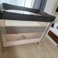 アップリカのベビーベッド  
