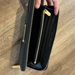 MARC JACOBS 長財布の画像