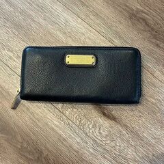 MARC JACOBS 長財布の画像