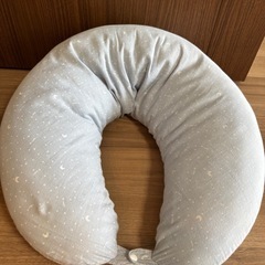 抱き枕　授乳クッション（変えカバー1枚付）の画像
