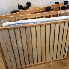 ベビーベッド（färska®JOINT BED™）定価22,000円　の画像