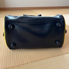 カワイイ🤩　PUMA ミニボストンバッグ　💙ネイビー✖️イエロー💛の画像