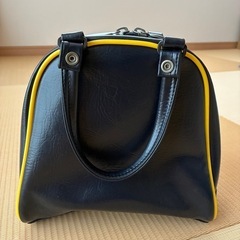 カワイイ🤩　PUMA ミニボストンバッグ　💙ネイビー✖️イエロー💛の画像
