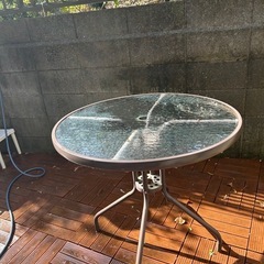 無料‼️ガーデンテーブル　屋外
テーブル