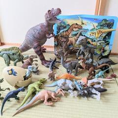 ジュラシックワールド　恐竜　フィギュア