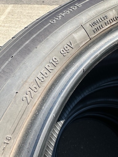 225/55R 19 ハリアーにて使用！格安　2020年製