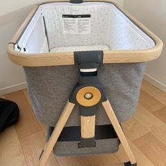 ベビーベッドの画像