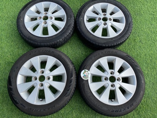 nokian HAKKAPELIITTA2 195/65R15 15インチ スパイクタイヤ 4本 バリ溝 カップピン　(TA838)クレジットカード QRコード決済可能 nokian HAKKAPELIITTA2 195/65R15 15インチ スパイクタイヤ 4本 バリ溝