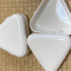 重箱  おにぎり器2個の画像