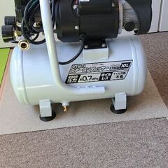 アースマン　10リットル　オイルレスエアーコンプレッサー