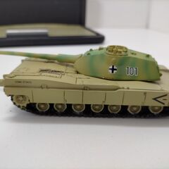 【戦車模型等 まとめ売り】戦車　模型 完成品3台　重量感有 　250421-6Yの画像