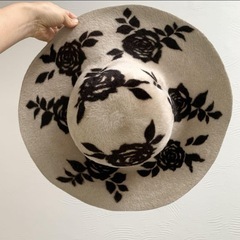 チェコスロバキア　ハット　薔薇の画像