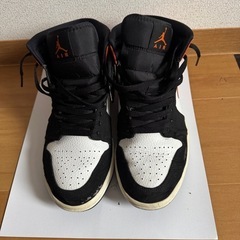 26.5センチ　AIR jordan1 mid オレンジの画像