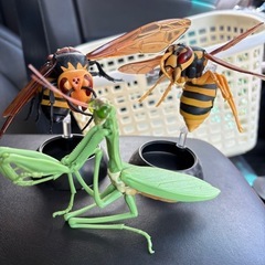 蜂、カマキリフィギュア