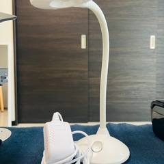 LEDデスクライト + Bluetoothスピーカーの画像