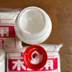 木工用ボンドの画像