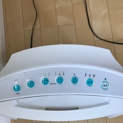 マイナスイオン加湿セラミックファンヒーター（イワタニ）の画像