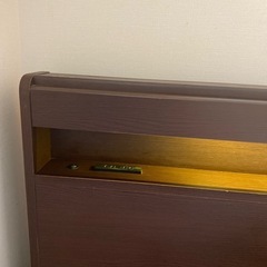 棚コンセント宮付きチェストベッドフレームの画像
