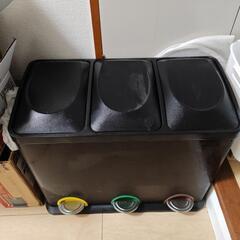 ３分類できるゴミ箱