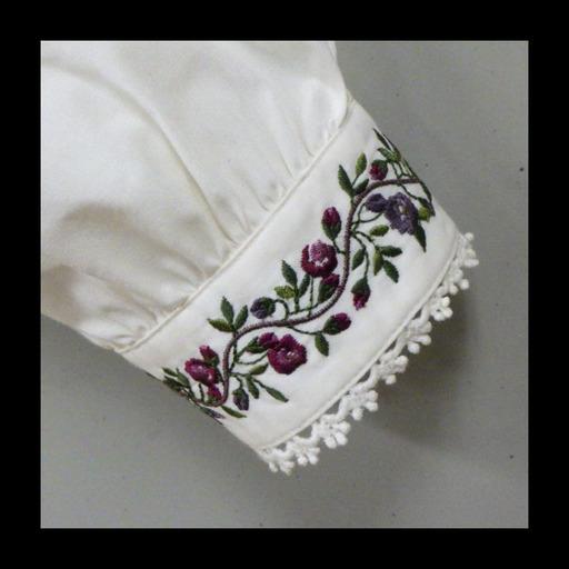 昭和 レトロ プリーツ 刺繍 バラ柄 薔薇 花柄 ブラウス シャツ