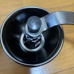 カリタ Kalita コーヒーミル 木製 丈夫な鋳鉄製カッター KH-3AM 粗さ調整可能 手挽き コーヒーミルの画像