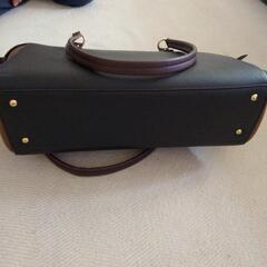 値下げLEUCATFバッグの画像