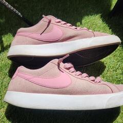 NIKEスニーカー　SB BLAZER VAPOR 878365-600 

の画像