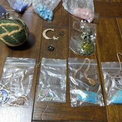 まとめ！多数
キーホルダー　ネックレス　ペンダント
猫　月　鍋敷き　コロコロ財布　がま口　羊毛
パーツ　ねこ　ネコ
ハンドメイド　手作り

パーツ取り　バザーにの画像
