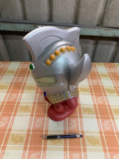 昭和レトロ RUNA ウルトラマンタロウ特大貯金箱