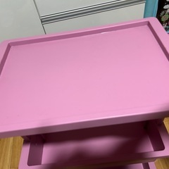ピンク　3段テーブルワゴンの画像