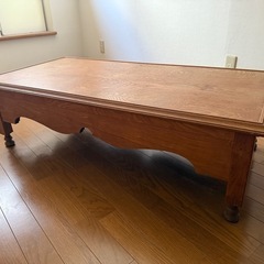 残り1時間！
アンティークなテーブルの画像