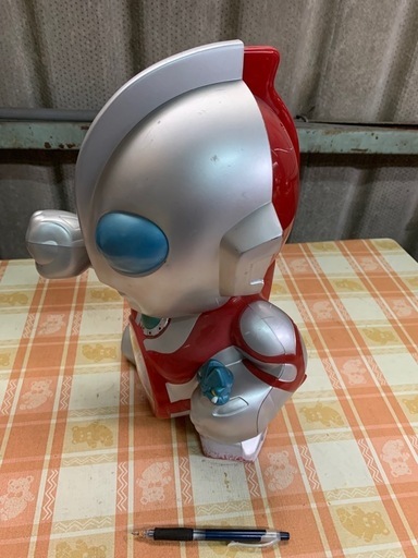 昭和レトロ　特大ウルトラマンパワード おしゃべり目覚まし時計