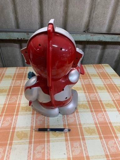 昭和レトロ　特大ウルトラマンパワード おしゃべり目覚まし時計