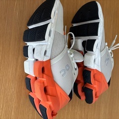 onランニングシューズ24cmの画像
