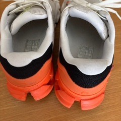 onランニングシューズ24cmの画像