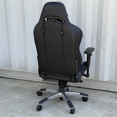 無料で❗️AKレーシング◇ゲーミングチェア◇ハイバックチェア◇訳あり◇差し上げますの画像