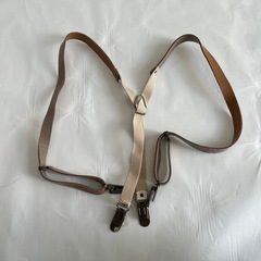 サスペンダー　ベージュ