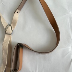 サスペンダー　ベージュの画像