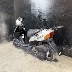 ★支払総額3.0万円★下取り、買取やってます！ 125cc以下なら廃車できます！！スズキ　レッツ2 シルバー 人気のレッツ2！ 2ストのためオイル注ぎ足すだけ！ サイスタ付き！ コンビブレーキ！の画像