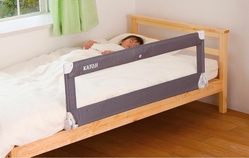 【お値下げ中】ベビーベッドガード【大】