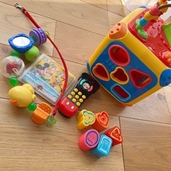 子ども 知育 玩具 指先遊びの画像