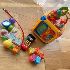 子ども 知育 玩具 指先遊びの画像