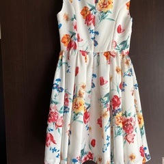 マーキュリーデュオ　花柄ワンピース再 お値下げsサイズの画像