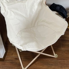 スリーコインズ 折りたたみチェア アイボリー
