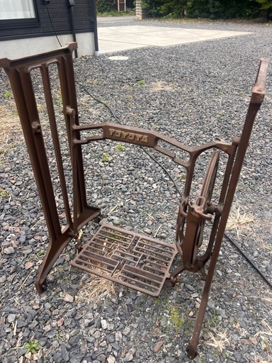ヴィンテージミシン台脚（TOYOTA製）
