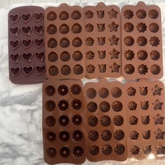 チョコレートモールド　11点の画像