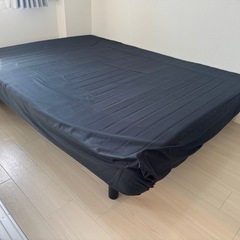 ダブルベッド