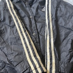 adidas ベンチコートの画像